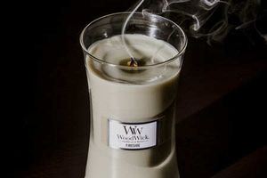 Великі ароматичні свічки: особливості, переваги та найкращі варіанти на будь-який смак
