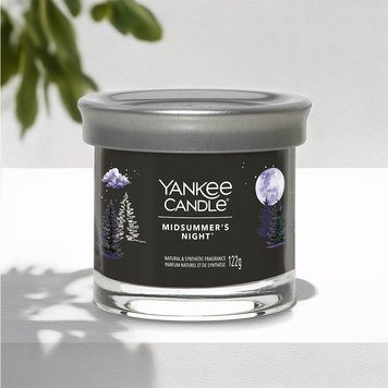 Ароматична свічка Midsummer's Night Small Yankee Candle