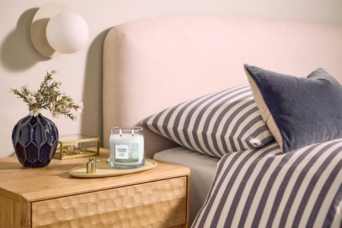Ароматична свічка Clean Cotton Medium Yankee Candle