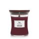 Ароматическая свеча с ароматом темной вишни и амбры Woodwick Medium Phantom Cherry 275 г