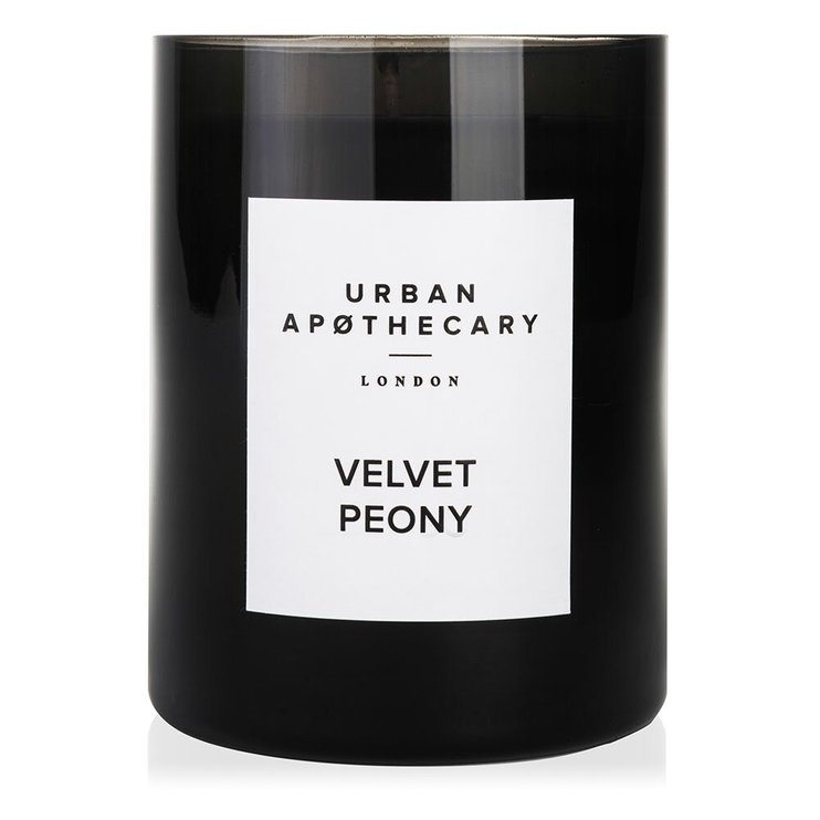 Ароматическая свеча с древесно-цветочным ароматом Urban apothecary Velvet peony 300 г