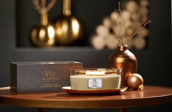 Ароматична свічка з ароматом копченого дерева та яблучної шкірки Woodwick Ellipse Fireside 453 г у подарунковій упаковці