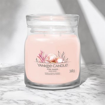 Ароматическая свеча Pink Sands Medium Yankee Candle