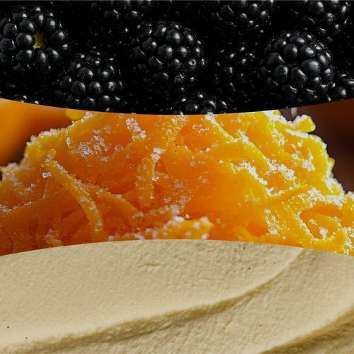 Ароматична свічка з ароматом ожини з корицею Woodwick Medium Spiced Blackberry 275 г