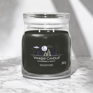 Ароматическая свеча Midsummer's Night Medium Yankee Candle