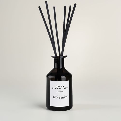 Аромадифузор для оселі з ароматами ягід, цитрусових і квітів Urban apothecary Bay Berry 200 мл