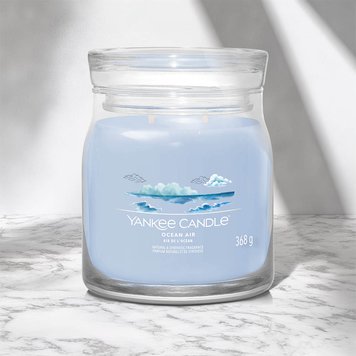 Ароматическая свеча Ocean Air Medium Yankee Candle